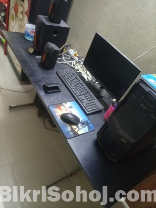 Computer Table